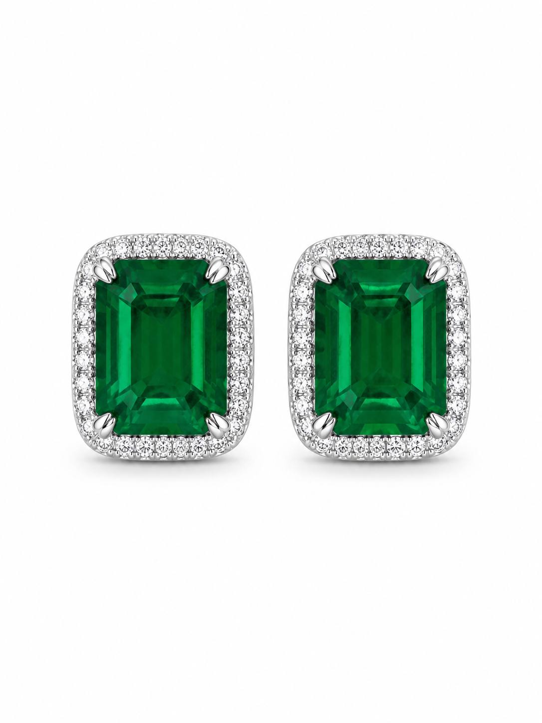 Изысканные серьги с изумрудом